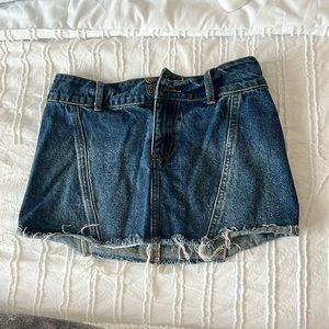 EDIKTED mini skirt